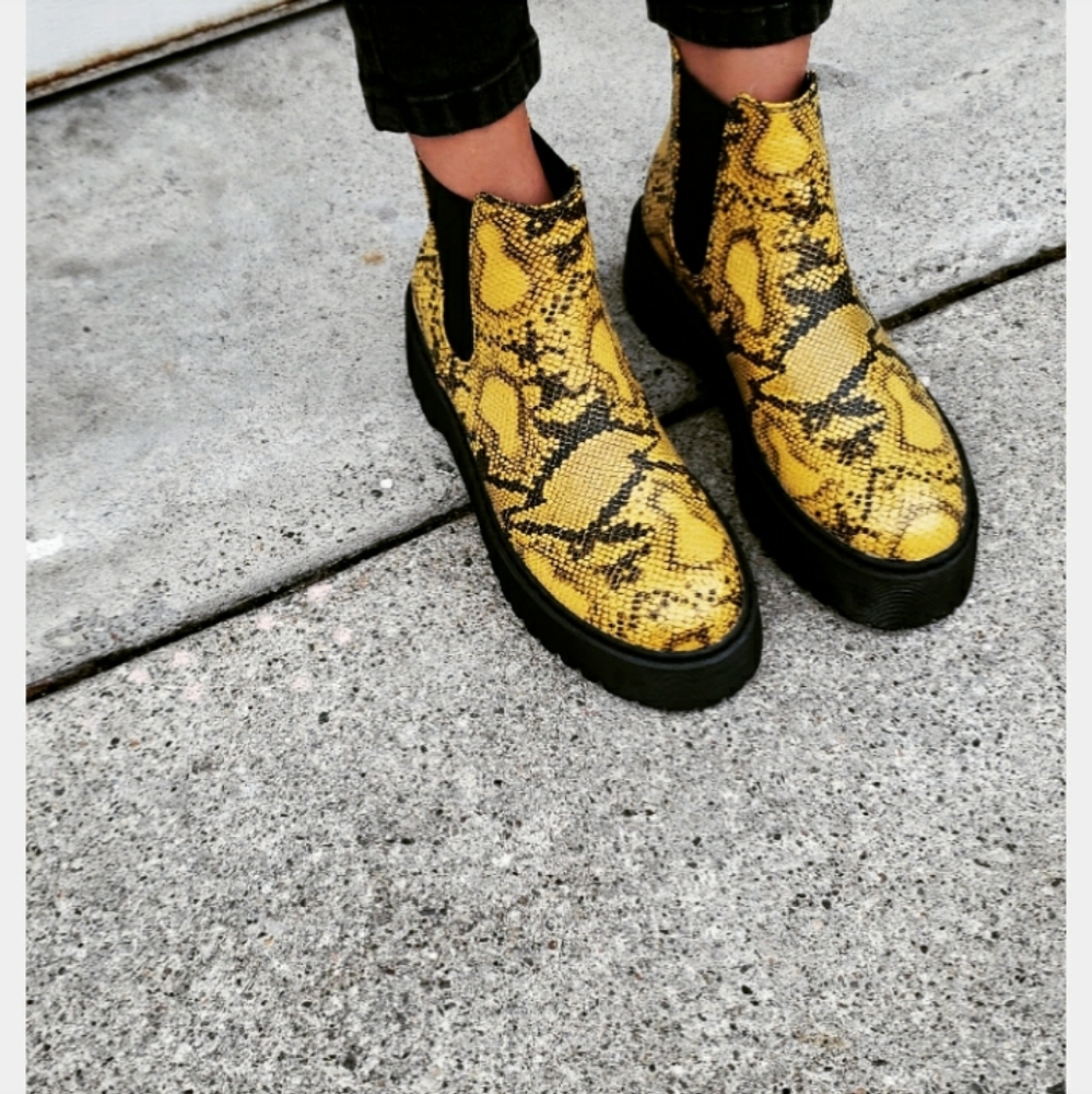 Sleigh Ride collection// Chunky bootie - Picture 2 of 8